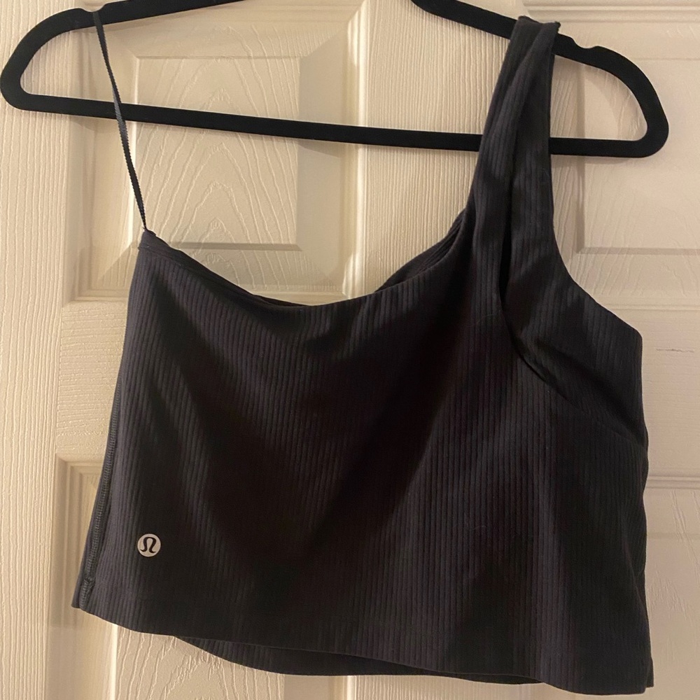Lululemon ribbed nulu asymmetrical tank